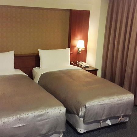 Jing Jing Holiday Hotel Kaohsiung Eksteriør bilde