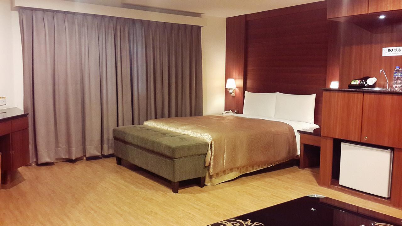 Jing Jing Holiday Hotel Kaohsiung Eksteriør bilde