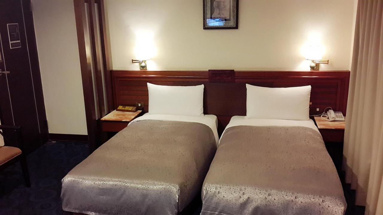 Jing Jing Holiday Hotel Kaohsiung Eksteriør bilde